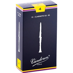 Single Vandoren Traditional clarinet reed in strength 4 showing the classic unfiled French-style cut.