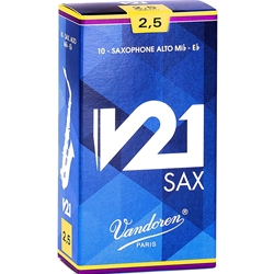 Individual Vandoren V21 Alto Saxophone reed alongside its blue-and-silver packaging displaying its strength profile selection.